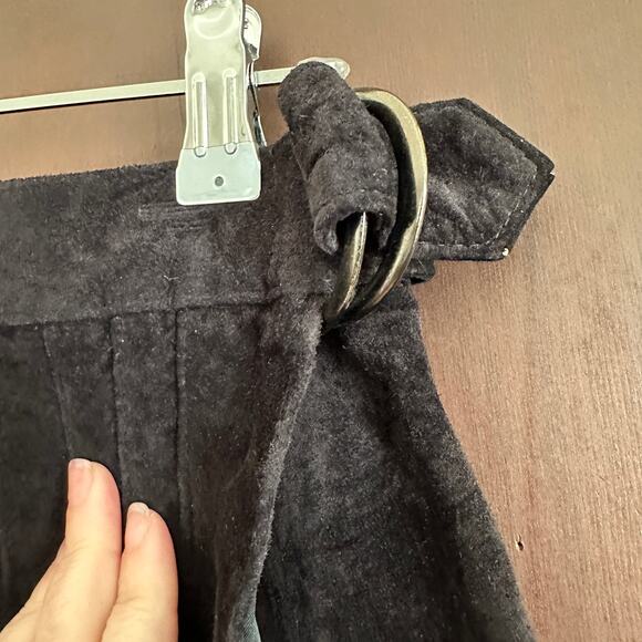 DANA BROOKE |  90s  Vintage 100% suede leather skirt knee length| Size 10 - Picture 4 of 7